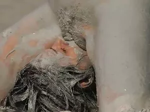 فاحشه می شود فیلم سی ...