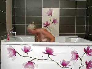 ته سوراخ دانلود فیلم ...
